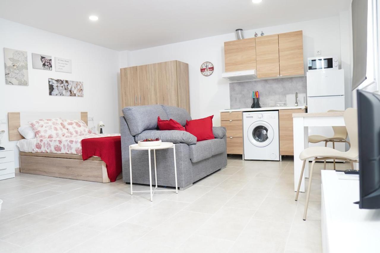 Apartamentos Turisticos San Miguel Arcangel, S.L. Сан Роке Екстериор снимка