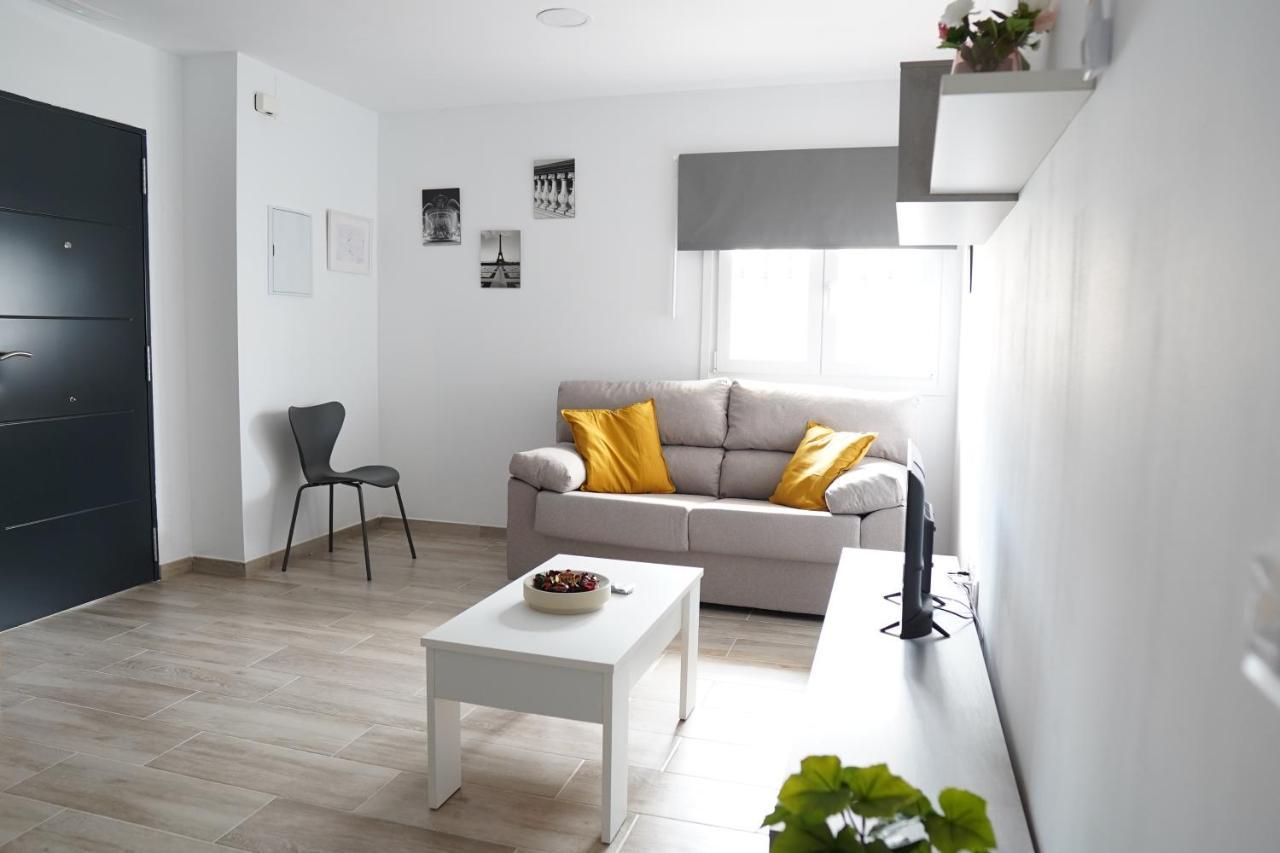 Apartamentos Turisticos San Miguel Arcangel, S.L. Сан Роке Екстериор снимка