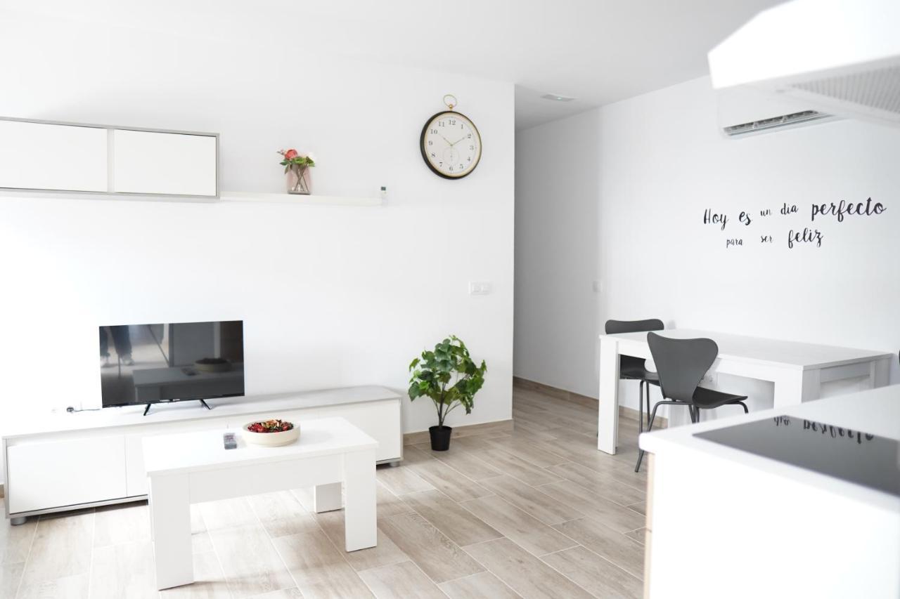 Apartamentos Turisticos San Miguel Arcangel, S.L. Сан Роке Екстериор снимка